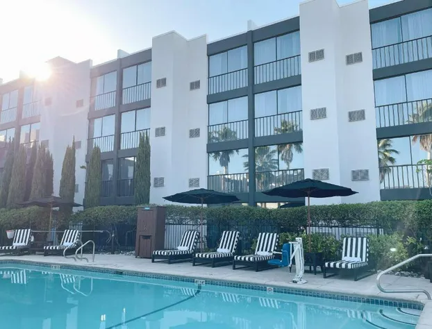Marin Hilltop Hotel hotel detail image 1