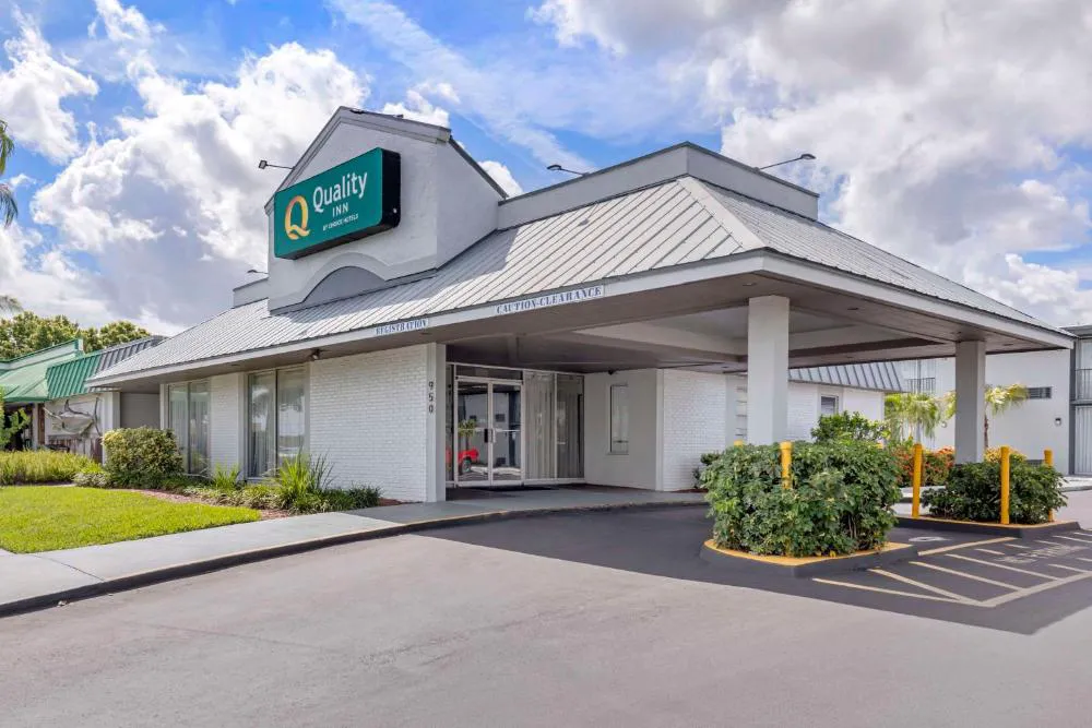 Quality Inn Downtown Stuart hotel hero