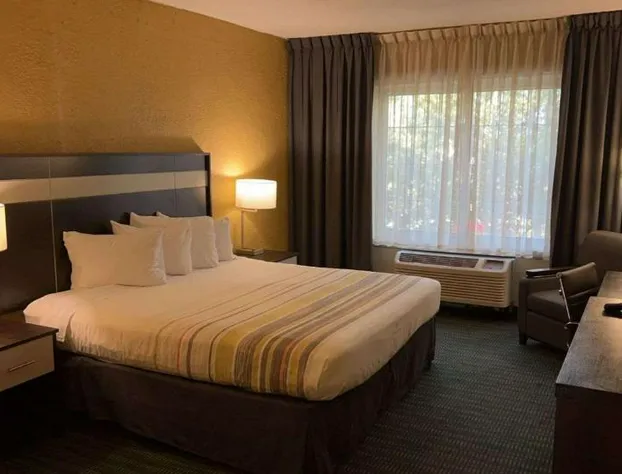 Flamingo inn and suites hotel detail image 3