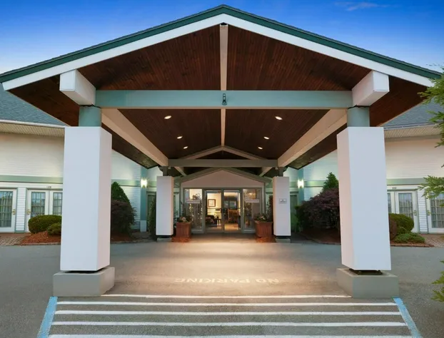 Days Inn by Wyndham Shelburne/Burlington hotel detail image 1