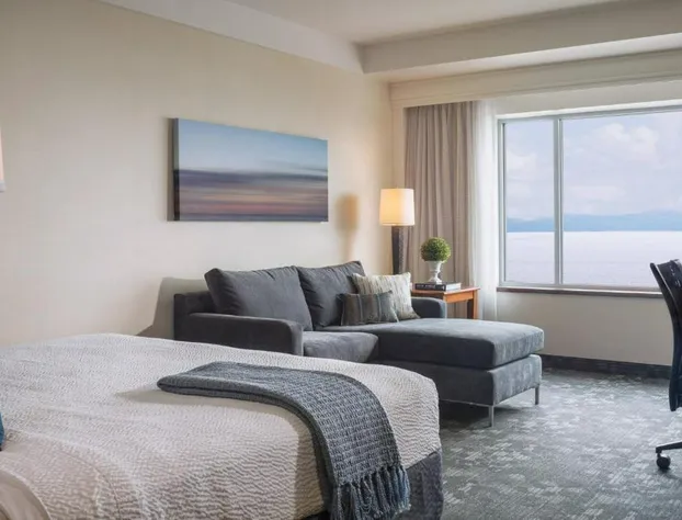 Courtyard Marriott Burlington Harbor hotel detail image 4