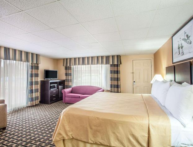 Travelodge by Wyndham South Burlington hotel detail image 4