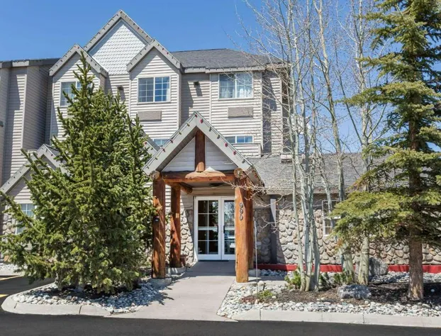 Ramada by Wyndham Frisco hotel detail image 1