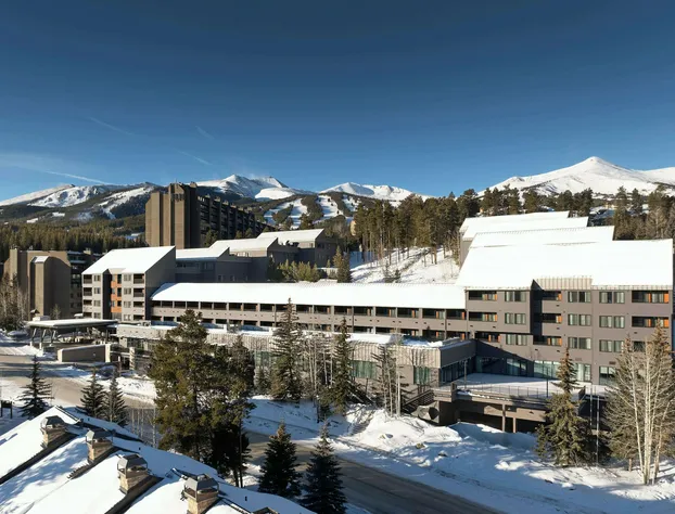 Hotel Alpenrock Breckenridge, Curio Collection by Hilton hotel detail image 2