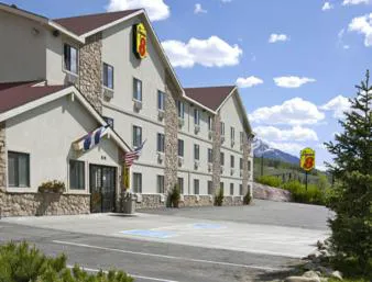 Super 8 by Wyndham Dillon/Breckenridge Area hotel detail image 2