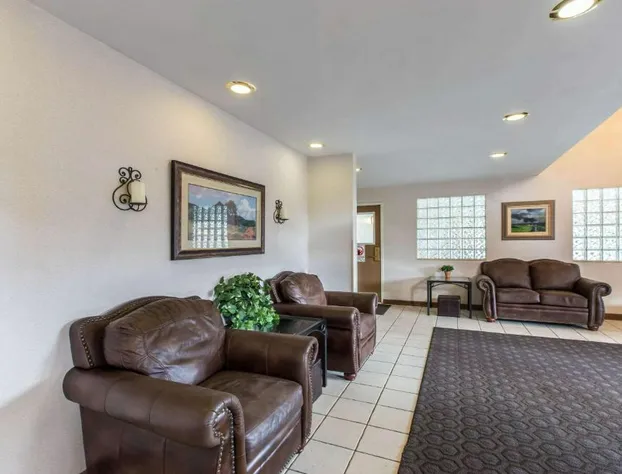 Quality Inn & Suites Silverthorne - Copper Mountain hotel detail image 3