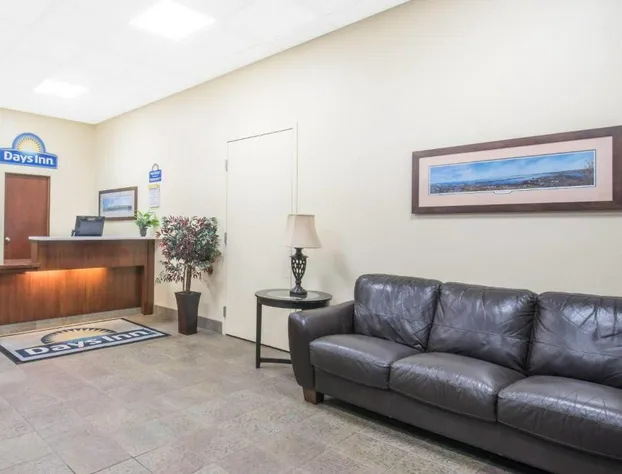 Days Inn by Wyndham Duluth Lakewalk hotel detail image 4