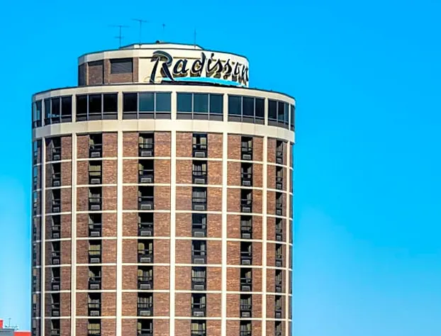 Radisson Hotel Duluth - Harborview hotel detail image 2