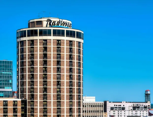 Radisson Hotel Duluth - Harborview hotel detail image 1