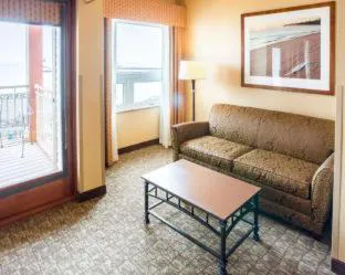 Lift Bridge Lodge, an Ascend Collection Hotel hotel detail image 2