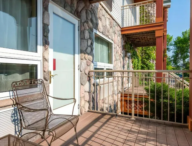 Lift Bridge Lodge, an Ascend Collection Hotel hotel detail image 3