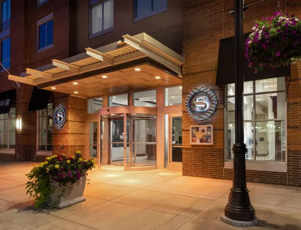 Sheraton Duluth Hotel hotel detail image 3