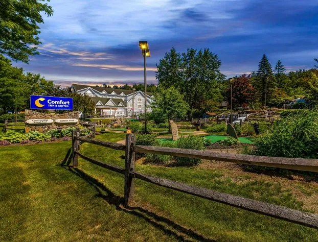 Comfort Inn & Suites North Conway hotel detail image 1
