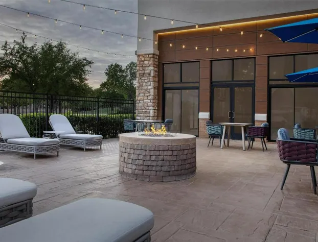 Hampton Inn & Suites Dallas-DFW ARPT W-SH 183 Hurst hotel detail image 3