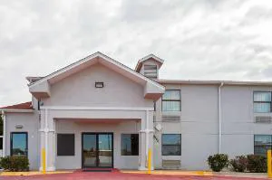 Studio 6 Fort Worth, TX - Meacham hotel hero