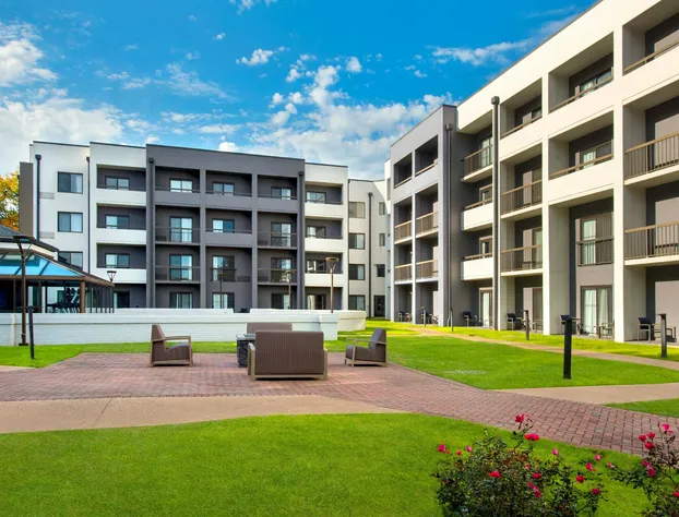 Courtyard by Marriott Rye hotel detail image 1