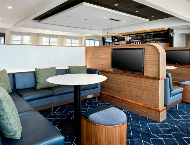 Courtyard by Marriott Rye hotel detail image 3