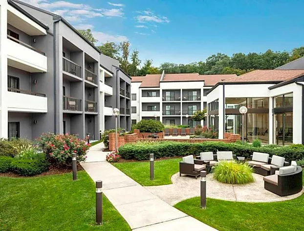 Courtyard by Marriott Tarrytown Westchester County hotel detail image 2