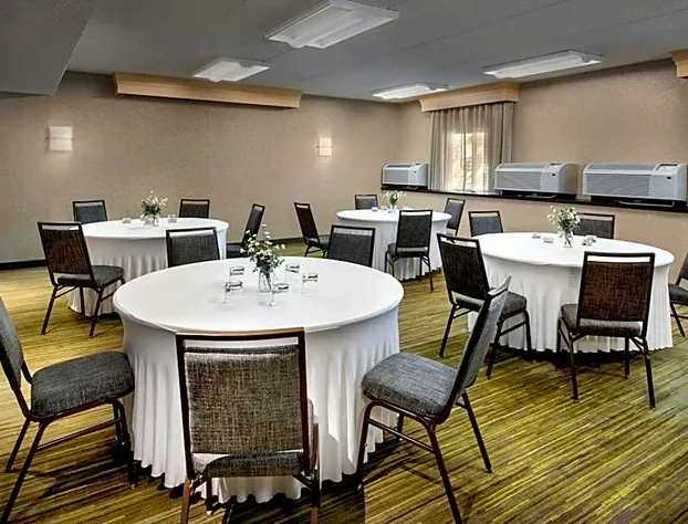 Courtyard by Marriott Tarrytown Westchester County hotel detail image 4