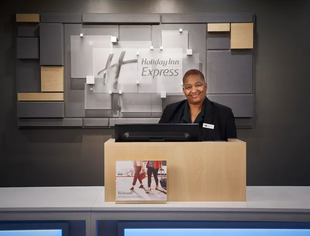 Holiday Inn Express Richmond Downtown by IHG hotel detail image 3