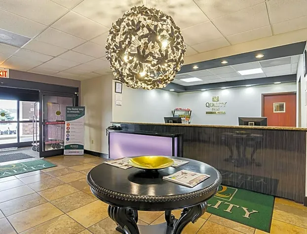 Quality Inn West End hotel detail image 4