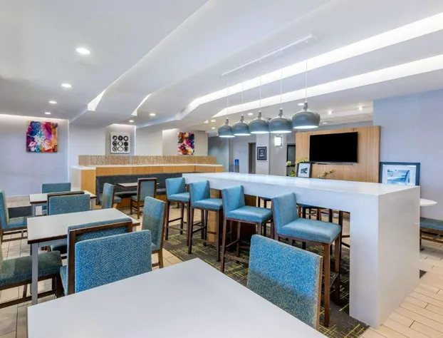 Hampton Inn Richmond-Midlothian Turnpike hotel detail image 4