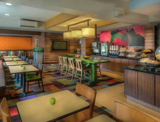 Fairfield Inn By Marriott Richmond Chester hotel detail image 1