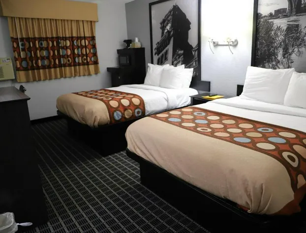 Super 8 by Wyndham Richmond Airport VA hotel detail image 4