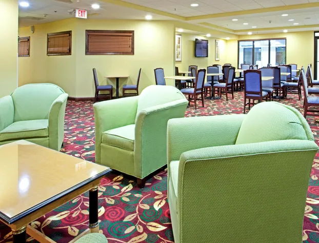 Holiday Inn Express Richmond Airport by IHG hotel detail image 3