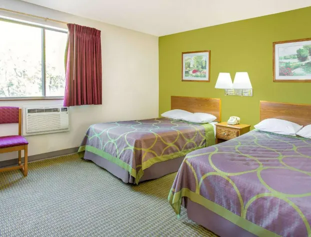 Super 8 by Wyndham Richmond/Broad Street hotel detail image 4