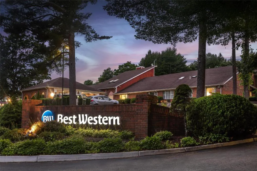 Best Western West Greenwich Inn hotel hero
