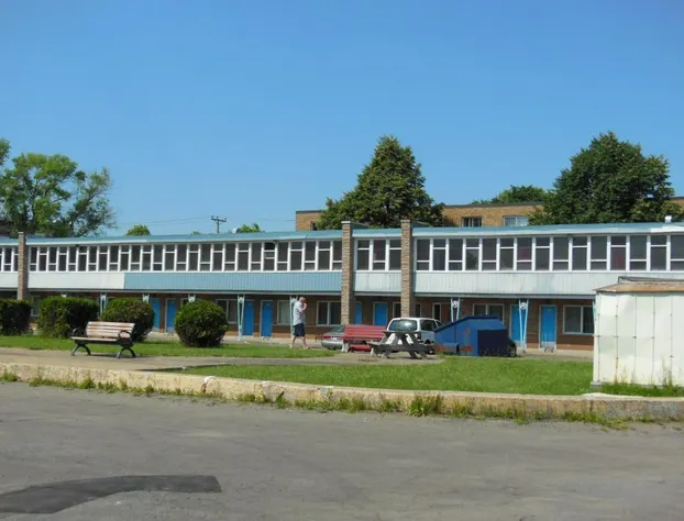 Motel Pierre hotel detail image 2