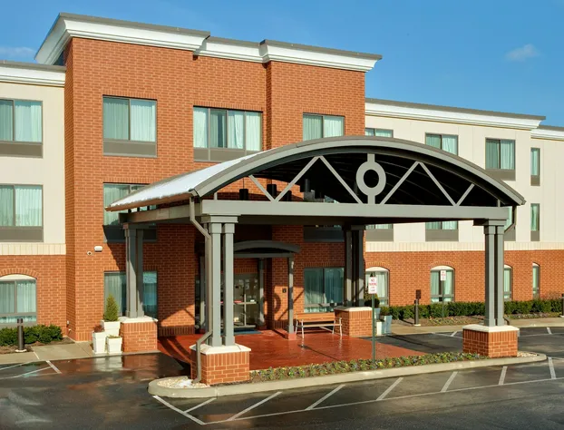 Holiday Inn Express & Suites Bethlehem Arpt-Allentown Area hotel detail image 1