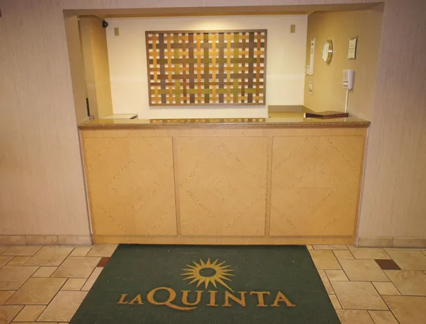 La Quinta Inn & Suites by Wyndham Plattsburgh hotel detail image 2