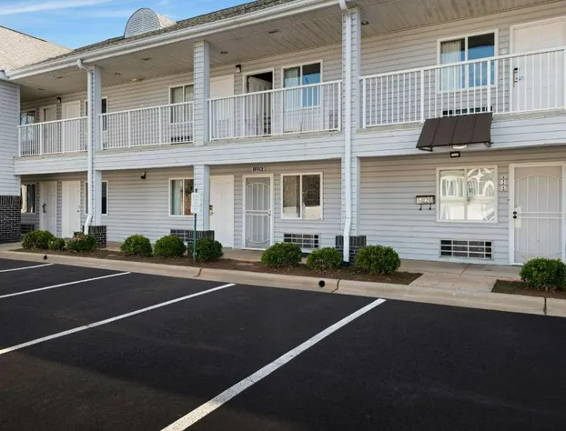 Rodeway Inn Charlotte Independence Blvd. hotel detail image 2