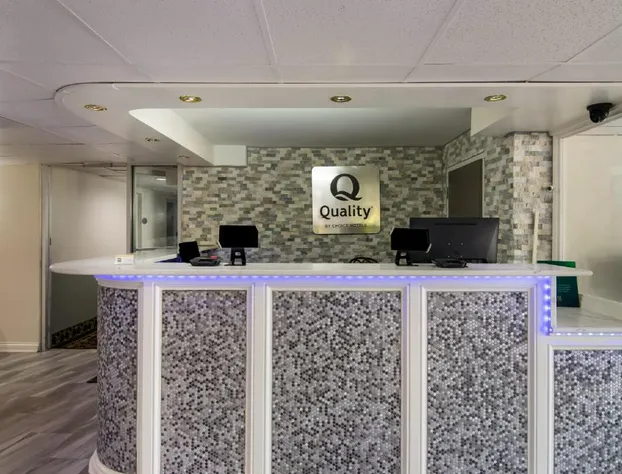 Quality Inn Aurora - Naperville Area hotel detail image 3