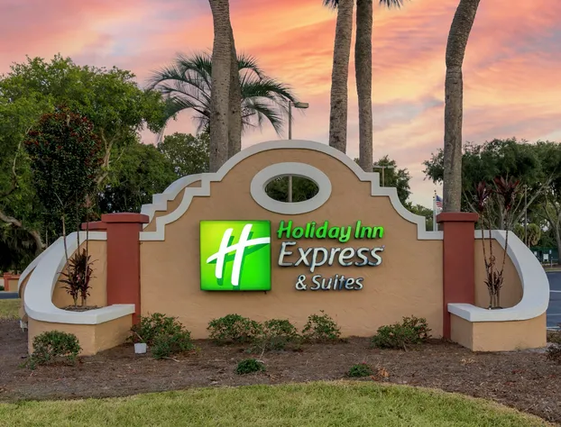 Holiday Inn Express Hotel & Suites The Villages by IHG hotel detail image 3