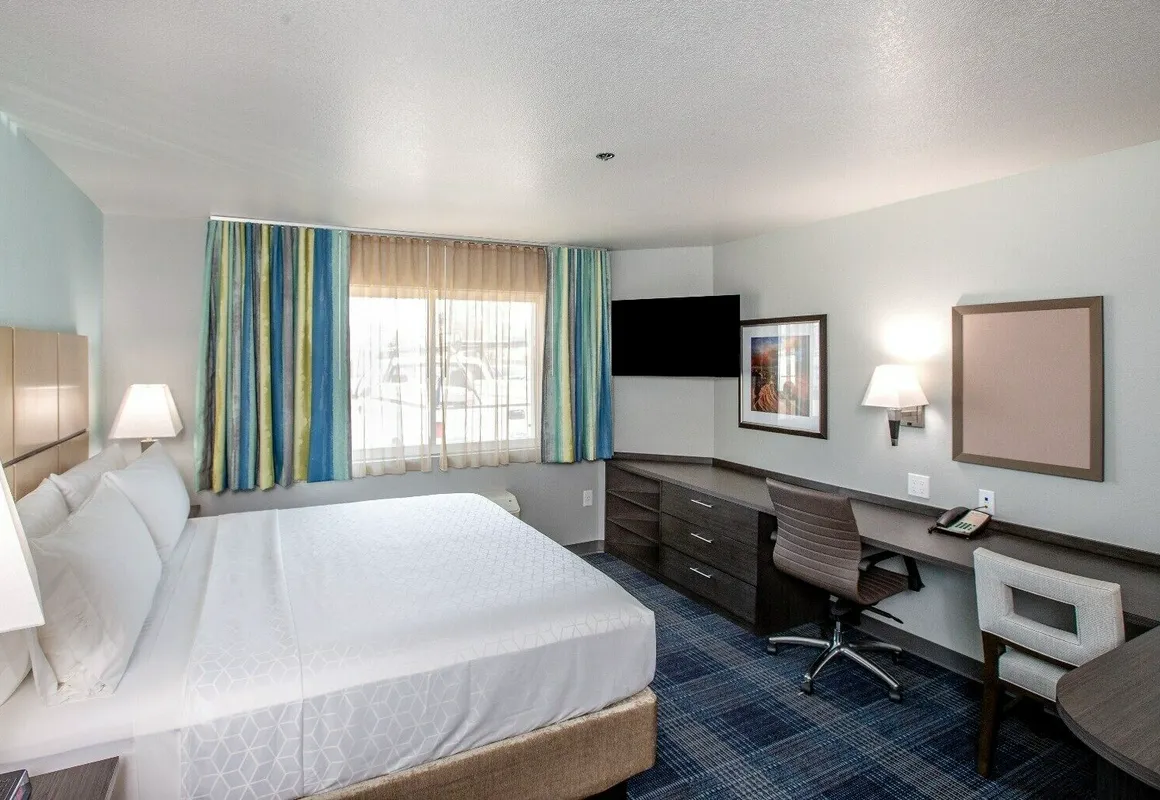 Extended Studio Hotel Ontario hotel hero