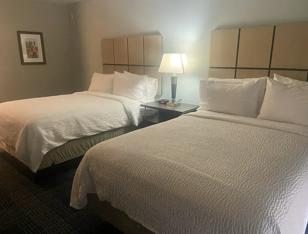 Extended Studio Hotel Ontario hotel detail image 1