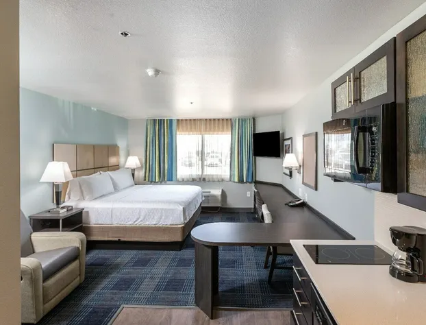 Extended Studio Hotel Ontario hotel detail image 3