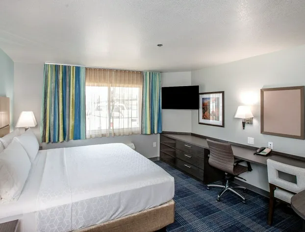 Extended Studio Hotel Ontario hotel detail image 1