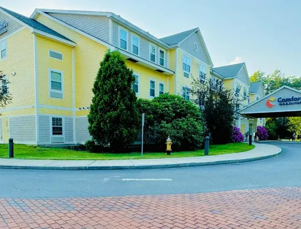 Comfort Inn & Suites Scarborough - Portland hotel detail image 2