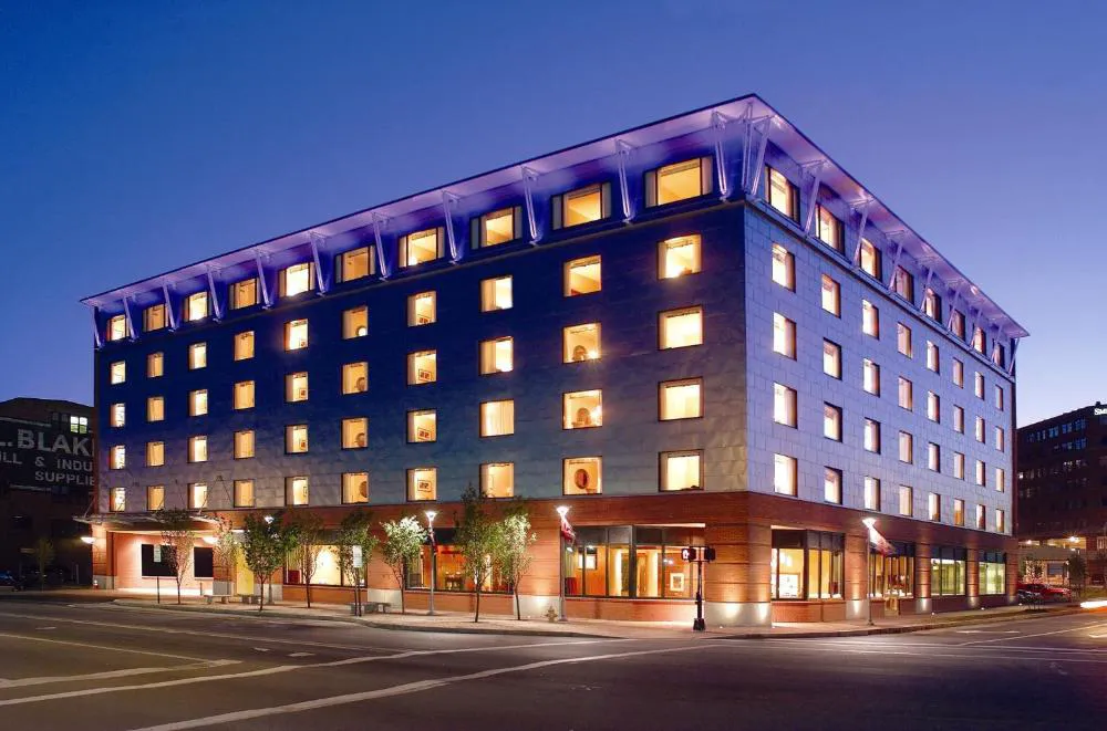 Hilton Garden Inn Portland Downtown Waterfront hotel hero