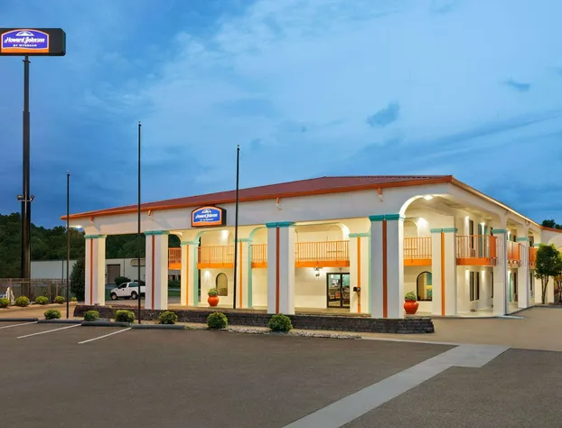 Howard Johnson by Wyndham Chattanooga Lookout Mountain I-24 hotel detail image 1