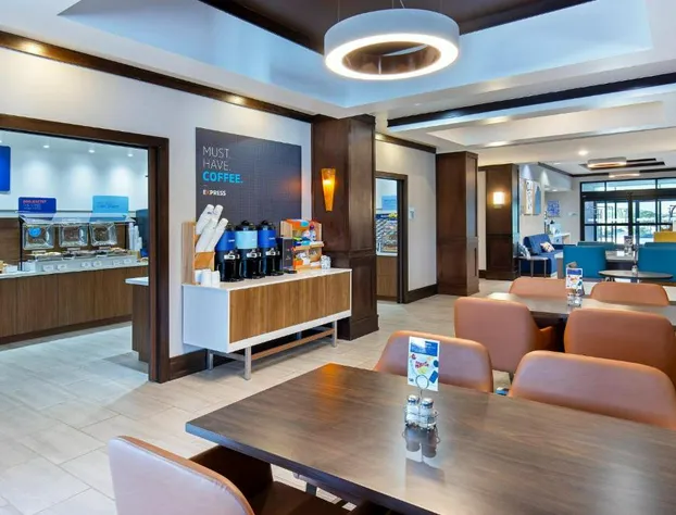 Holiday Inn Express Hotel Ooltewah Springs-Chattanooga by IHG hotel detail image 4