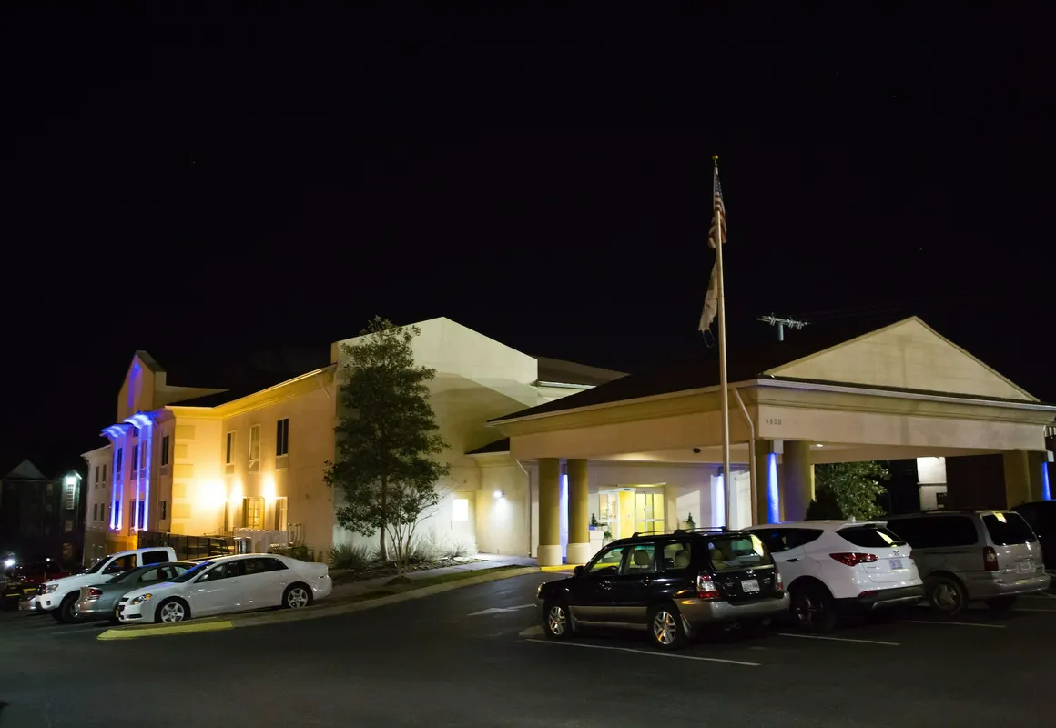 Holiday Inn Express Hotel & Suites Chattanooga-Hixson by IHG hotel hero