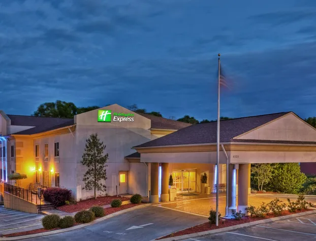 Holiday Inn Express Hotel & Suites Chattanooga-Hixson by IHG hotel detail image 2