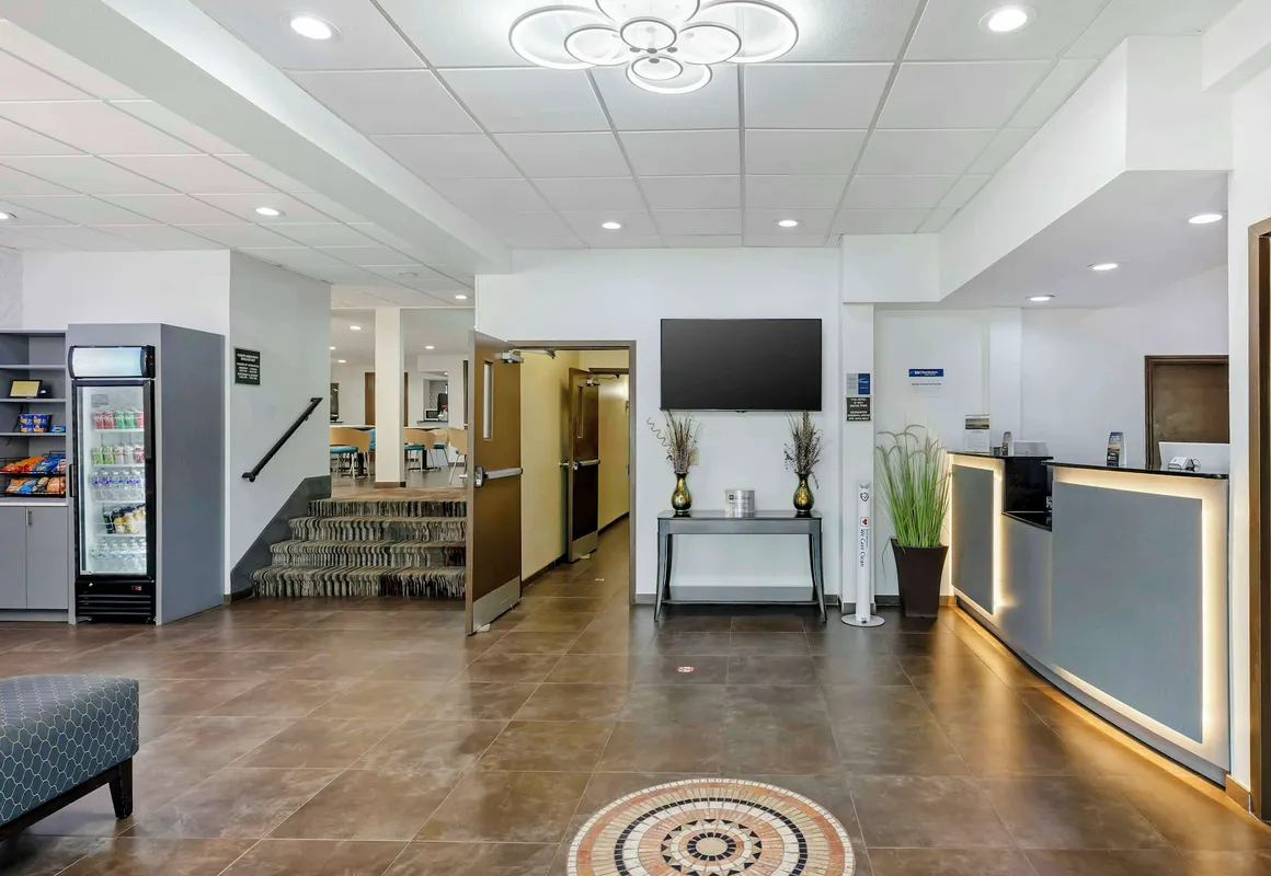 Spark by Hilton Kimball hotel hero