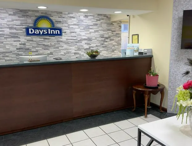 Days Inn By Wyndham Lexington/Columbia hotel detail image 1