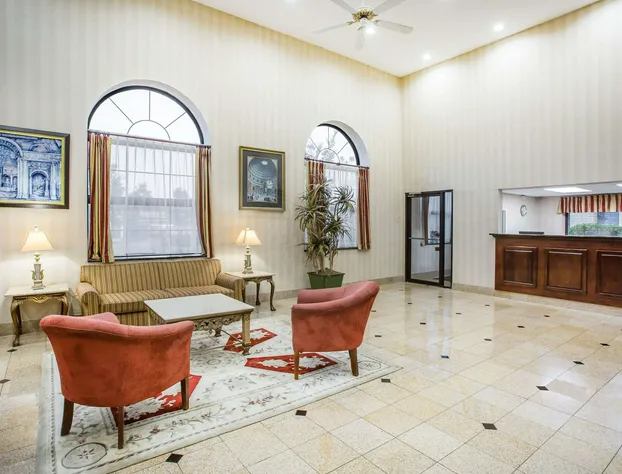 Days Inn & Suites by Wyndham Columbia Airport hotel detail image 4